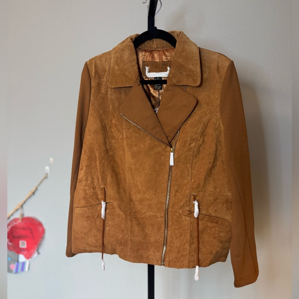 IMAN Global Chic Genuine Leather Suede Moto Jacket – Camel – Size M – NWT